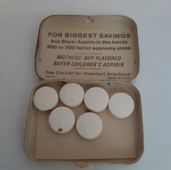 Vintage Advertising Bayer Aspirin Tablet Tin - Picture 9 of 13
